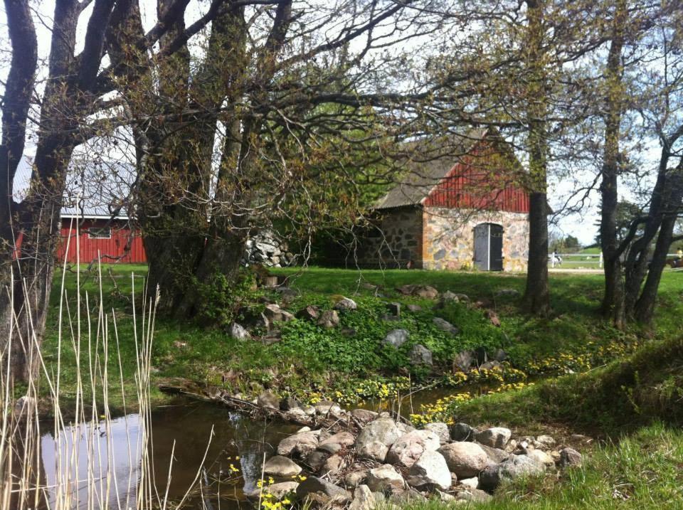 Sassi Talu Horsefarm Hotel Parnumaa Bagian luar foto
