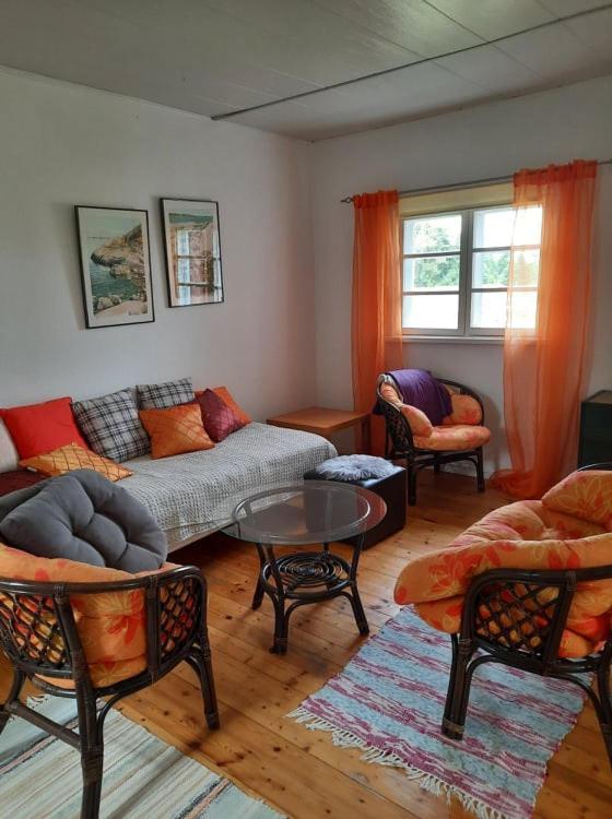 Sassi Talu Horsefarm Hotel Parnumaa Bagian luar foto